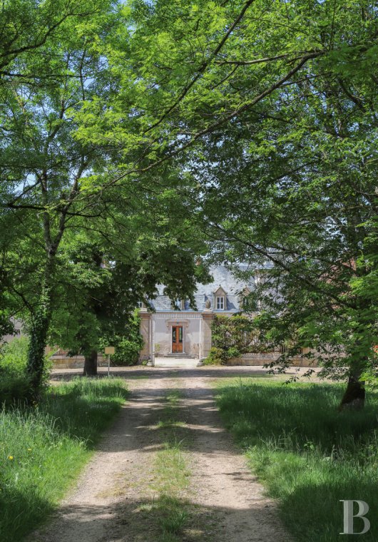 En Saône-et-Loire, dans le sud du Morvan, un château du 19e siècle entouré de son parc dédié à tout projet de tournage - photo  n°2